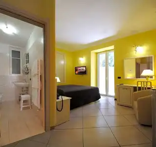 Alexander & Spa - 14