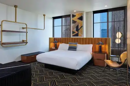 W Minneapolis - The Foshay - 60