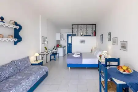 Sea View Studios - 106
