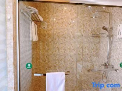 GreenTree Inn Shanghai Fengxian District Xiaotang Road - 64