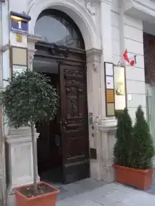 Aviano Boutique - 36