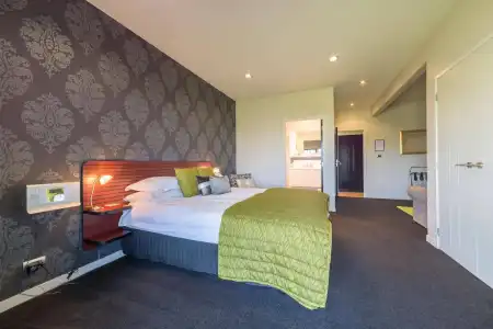 City Lights Boutique Lodge - 2