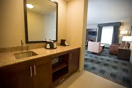 Hampton Inn & Suites Oklahoma City Airport - 61