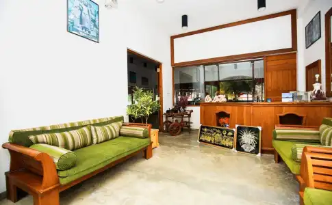 OYO 388 Surf Sea Breeze - 0