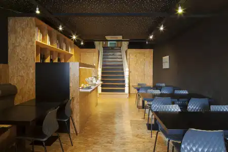 Cale Guest House - 11