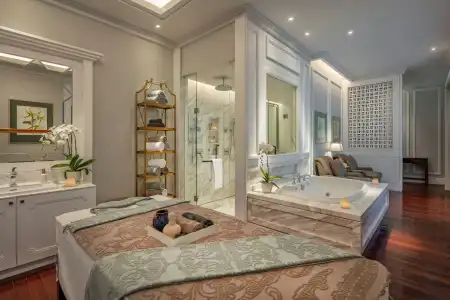 Mia SaiGon Luxury Boutique - 6