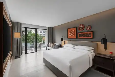 Four Points by Sheraton Phuket Patong Beach Resort - 37