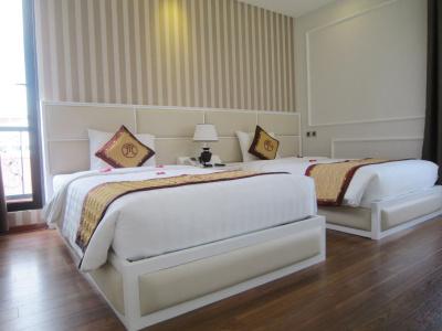 Hanoi HM Boutique - 6