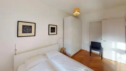 Unique Serviced Living at Airport Line - 29