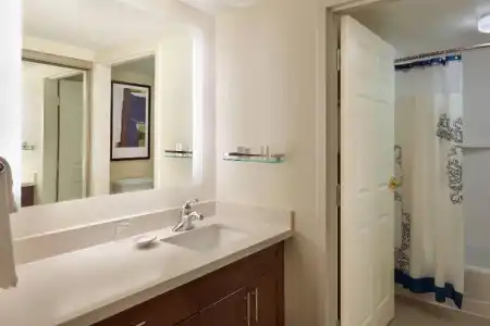 Residence Inn by Marriott Toronto Airport - 52