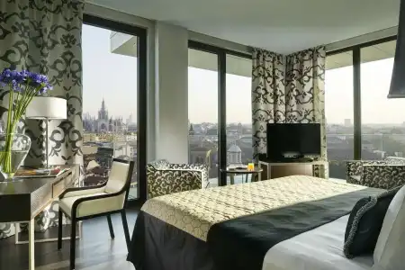Uptown Palace - 12