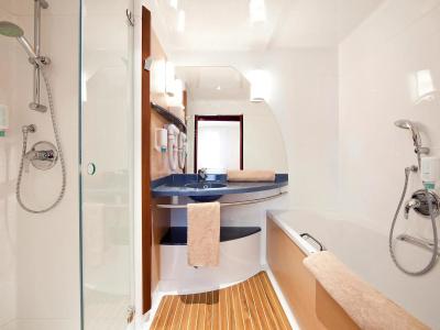 Novotel Suites Geneve Aeroport - 6