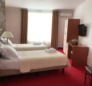 Chateau Linza Resort - 2