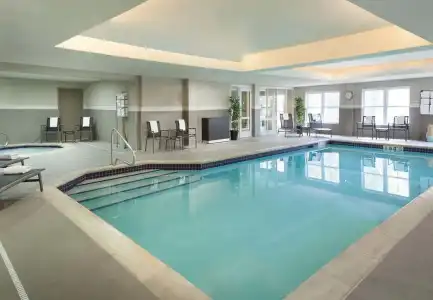 Cambridge Suites Mississauga - 6