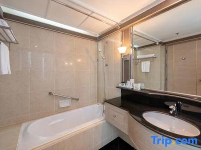 Jasmine City - 180