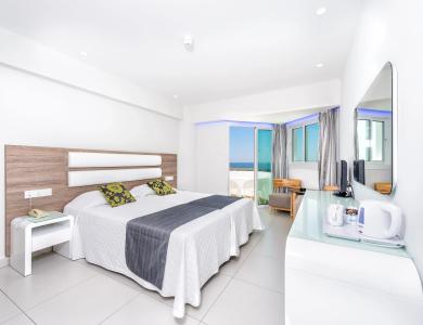 Tasia Maris Sands - 19