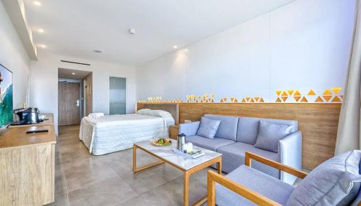 Tasia Maris Seasons - Adults Only - 125