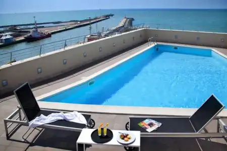 Tiber Rooftop & Wellness - 9