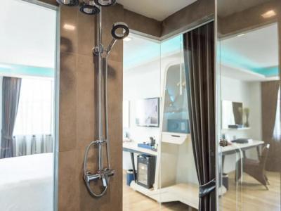 The Xtreme Suites - 122