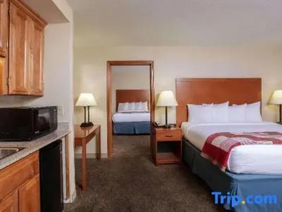 Quality Inn Oakwood - 65