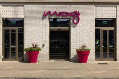 Moxy London Excel - 34