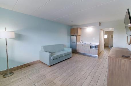 Seashire Inn & Suites - 60