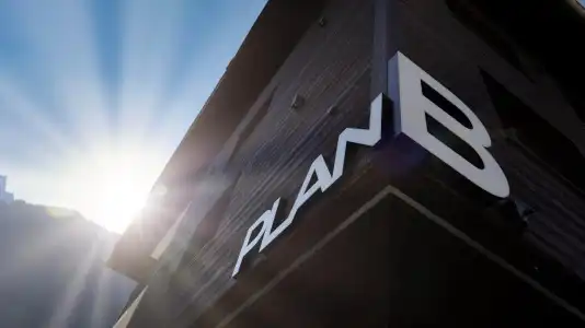 Plan B - Living Chamonix - 0