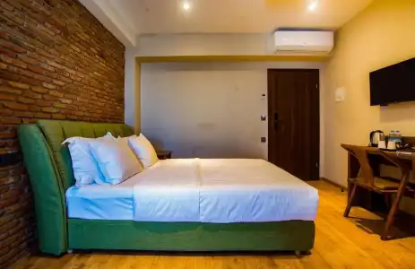 Kviria Boutique-hotel - 21