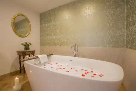 Palazzo Monga Boutique Guesthouse - 8