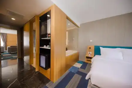 Quinter Central Nha Trang - 34