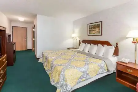 Days Inn Battlefield Rd/Hwy 65 - 21