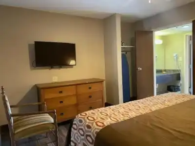 Mountain Vista Inn & Suites - 22