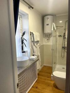 Family Guest House & Hostel - 7