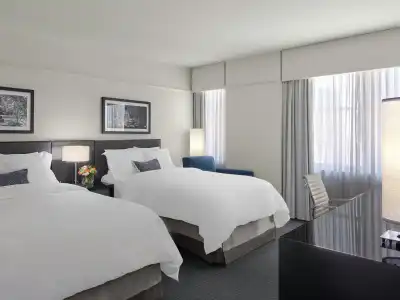 Loews Philadelphia - 37