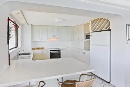 De Ville Apartments - 110