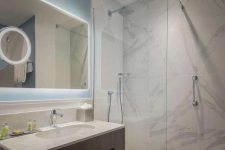 Doubletree by Hilton Angel Kings Cross - 77