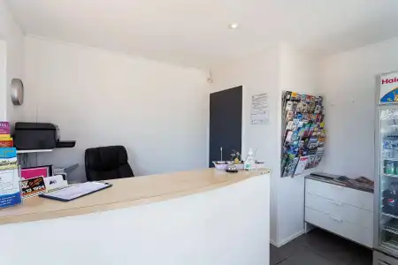 Wynnum Anchor Motel - 13