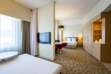 Novotel Suites Mall Avenue Dubai - 38