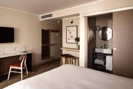Strand Suites By Neu Collective - 45