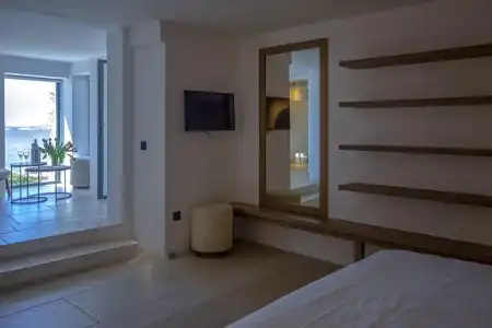 Mykonos Adonis - 170