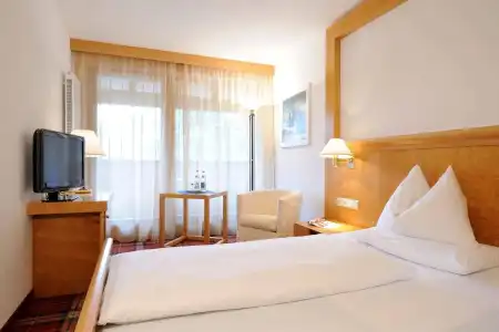 Bad Moos - Dolomites Spa Resort - 1