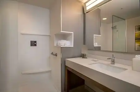 Courtyard by Marriott Queretaro - 53