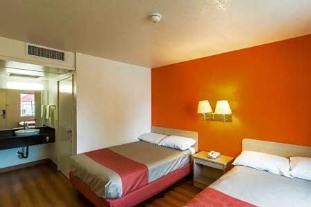 Motel 6 Redding, CA - North - 36