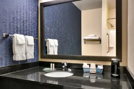 Fairfield Inn & Suites by Marriott Tallahassee Central - 44