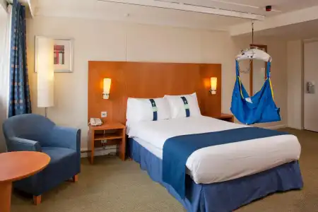 Holiday Inn Cardiff City Centre by IHG - 23