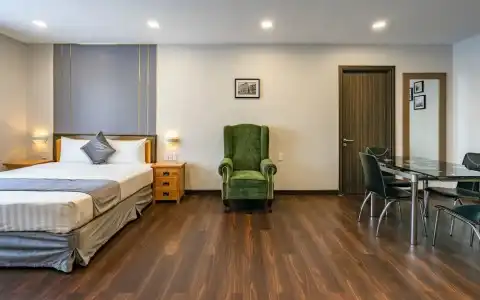 Emerald Central - 261