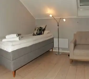 Narvik Wivel - 2