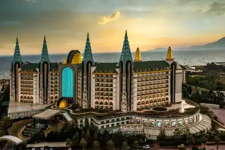 Delphin Imperial Lara - 0