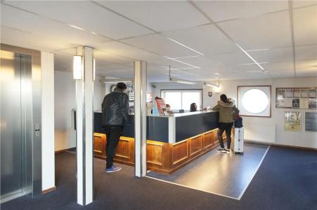 Botel - 31