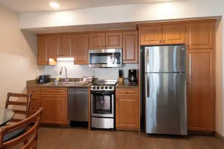 San Clemente Cove - 32